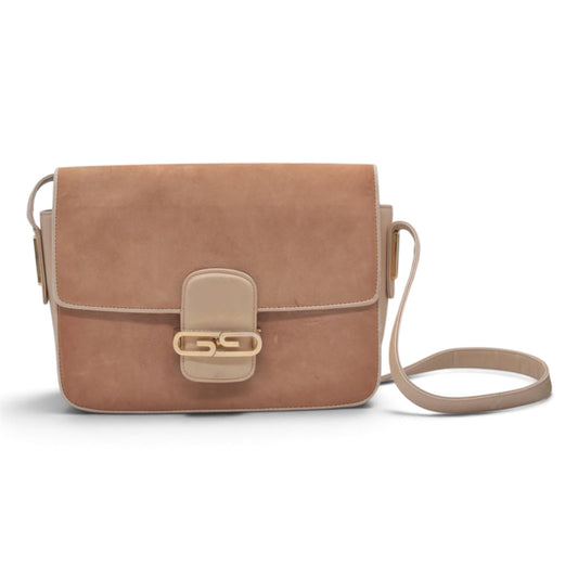 $1250 GUCCI Suede Calfskin Vintage Interlocking GG Flap Shoulder Bag Beige / TanCONSIGNMENT 10021617