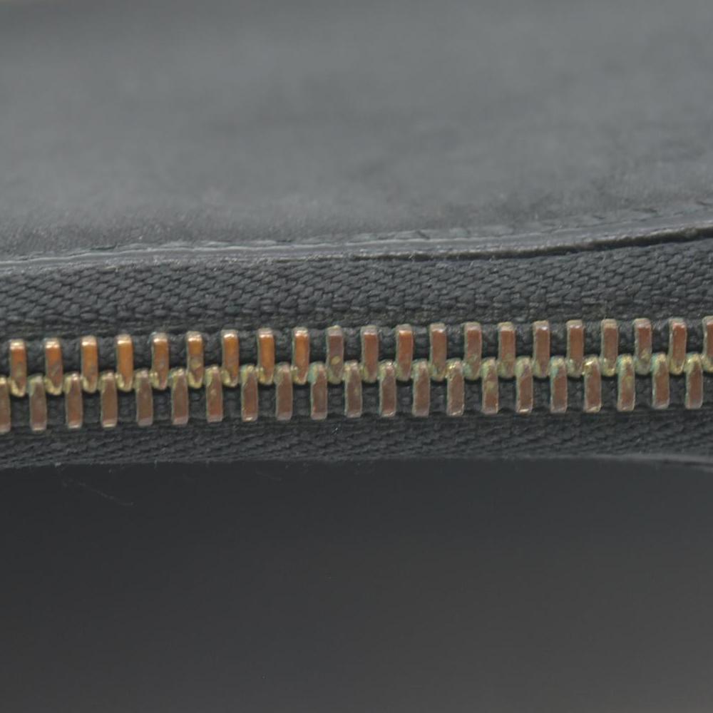 $800 Gucci Large Zip Around Organizer Wallet Black GG CONSIGNMENT