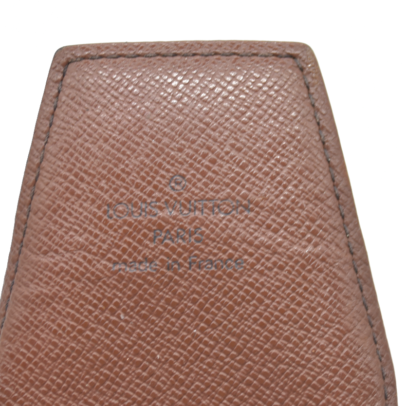 $295 Louis Vuitton Vintage Smoke Case Monogram CT0025 2005 CONSIGNMENT