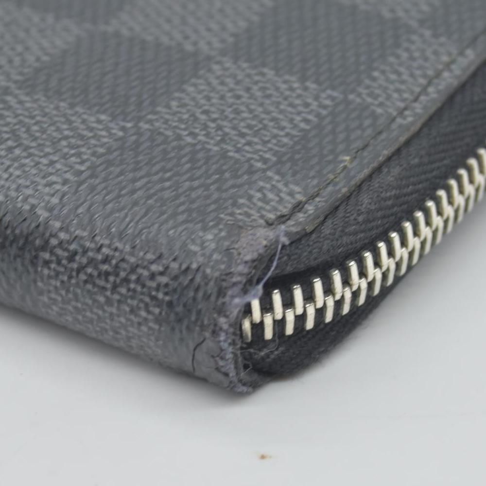 $1000 Louis Vuitton Damier Graphite Zippy Organizer Wallet CONSIGNMENT