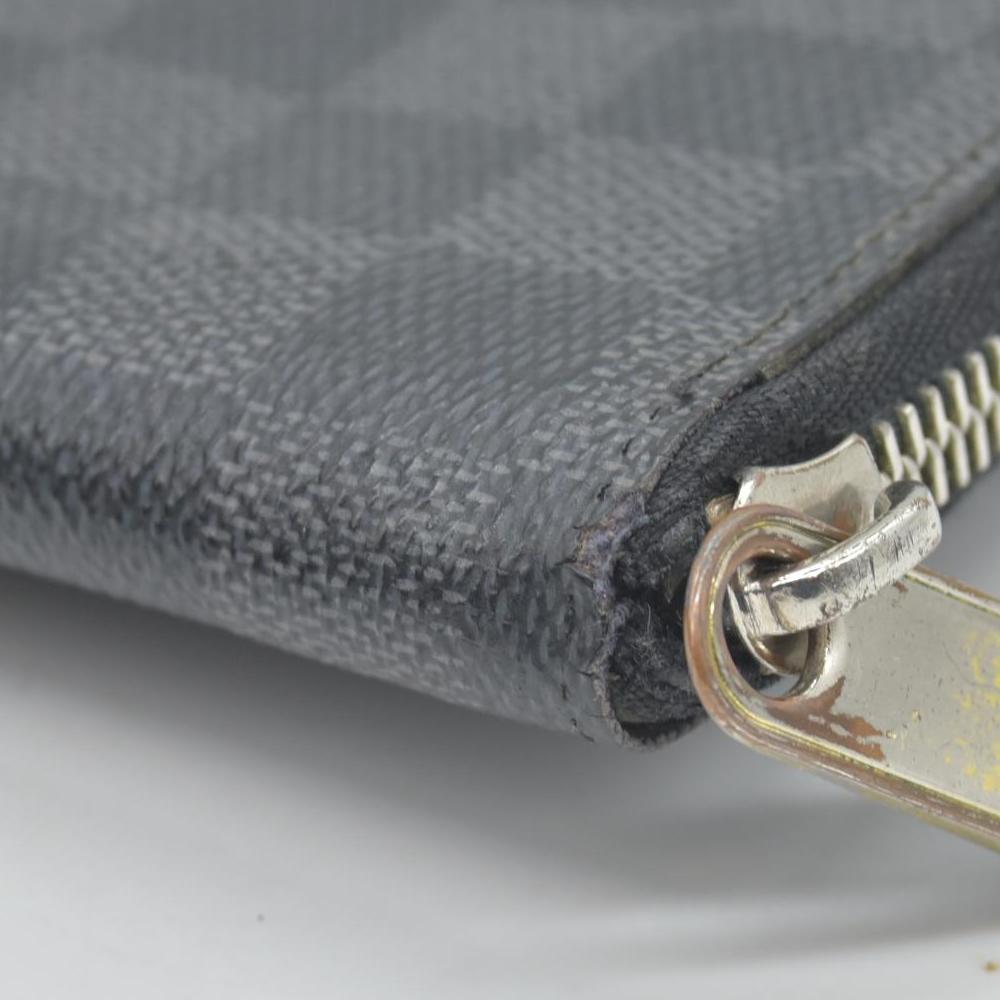 $1000 Louis Vuitton Damier Graphite Zippy Organizer Wallet CONSIGNMENT