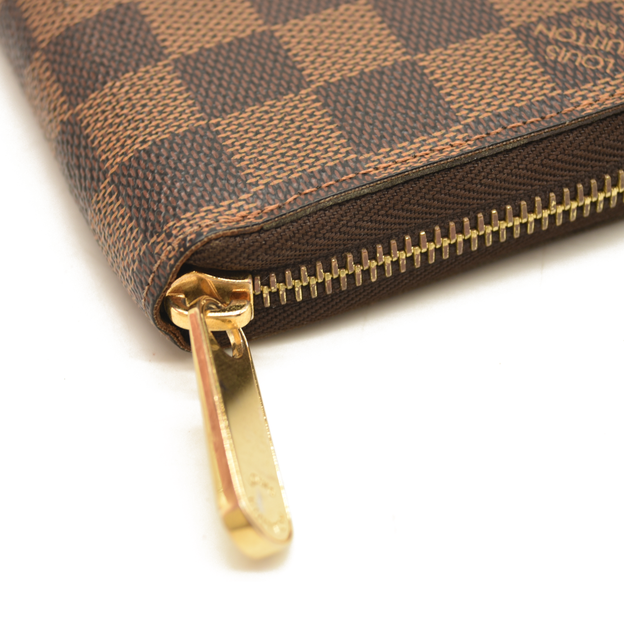 Louis Vuitton  Damier Ebene Zippy Wallet  CA1100