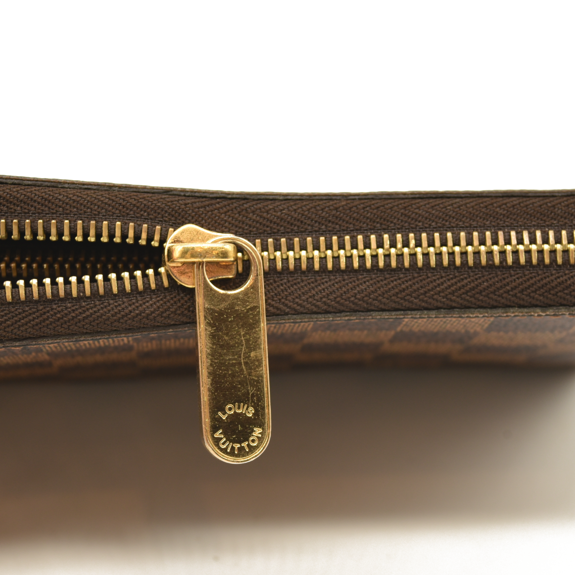 Louis Vuitton  Damier Ebene Zippy Wallet  CA1100