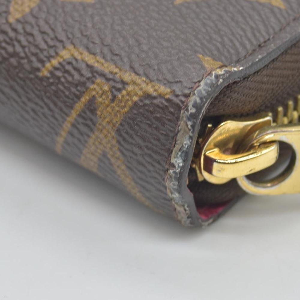 $915 2019 LOUIS VUITTON Monogram Love Lock Zippy Wallet CONSIGNMENT MI0159