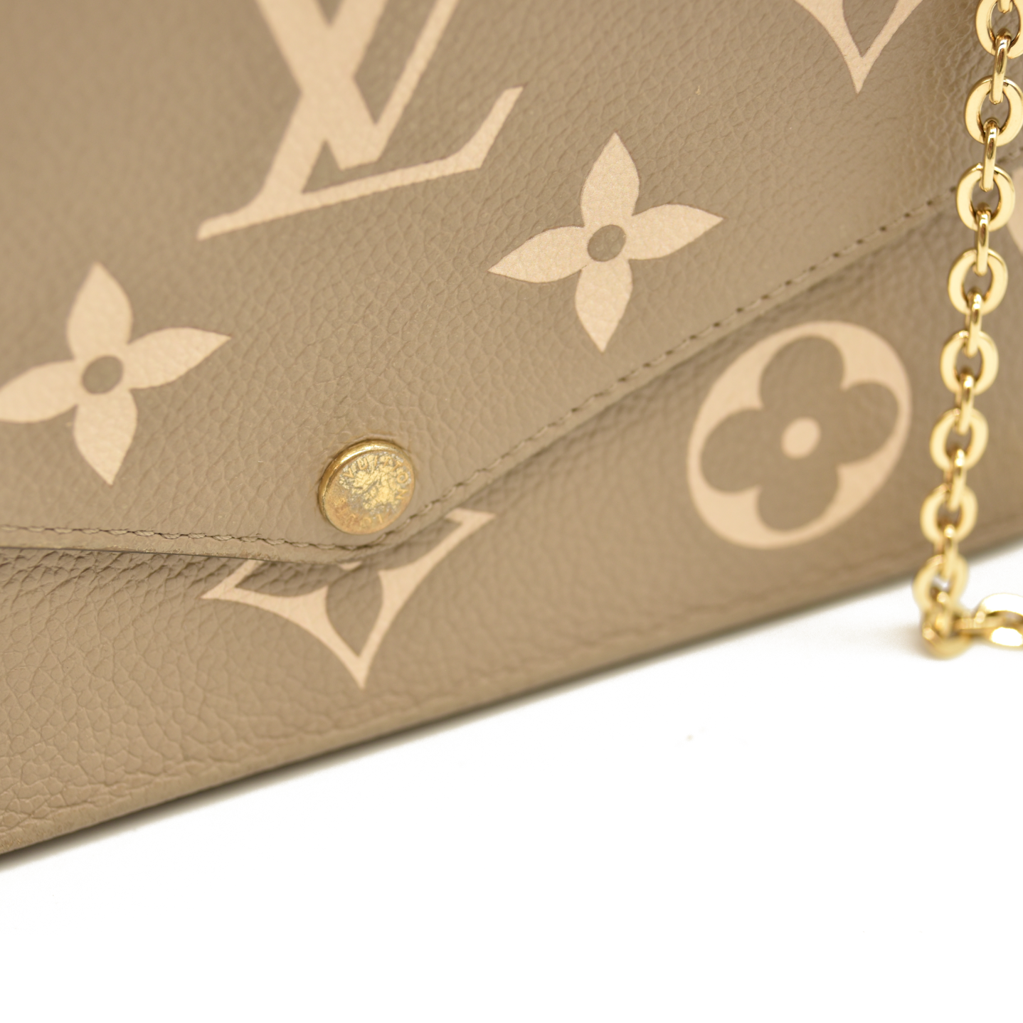 Louis Vuitton  Empreinte Monogram Giant Felicie Pochette Tourterelle Creme FY5200