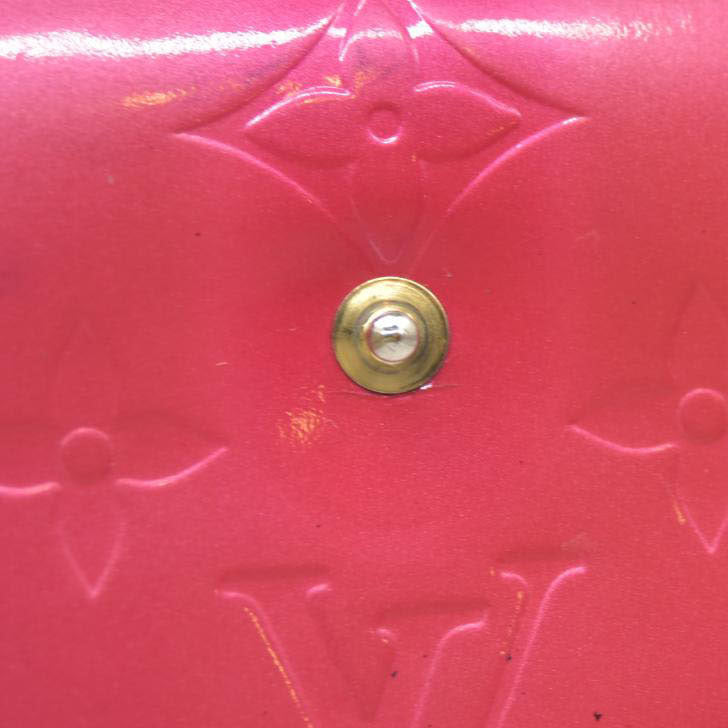 AUCTION $935 Louis Vuitton LV Monogram Vernis Patent Leather French Purse