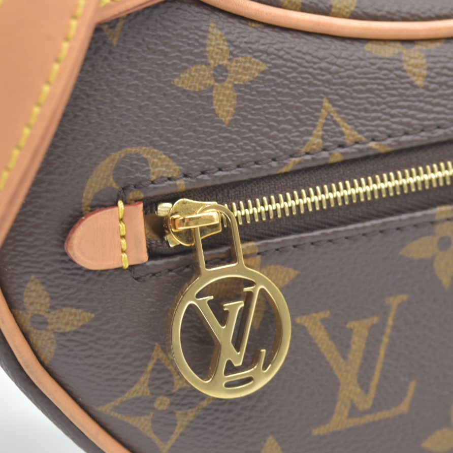 $2540 Louis Vuitton Monogram Loop Hobo Shoulder Bag RFID