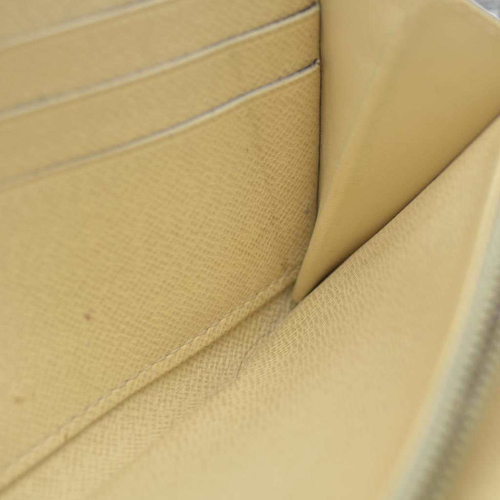 AUCTION $720 Louis Vuitton 2008 Damier Azur Pattern Sarah Wallet