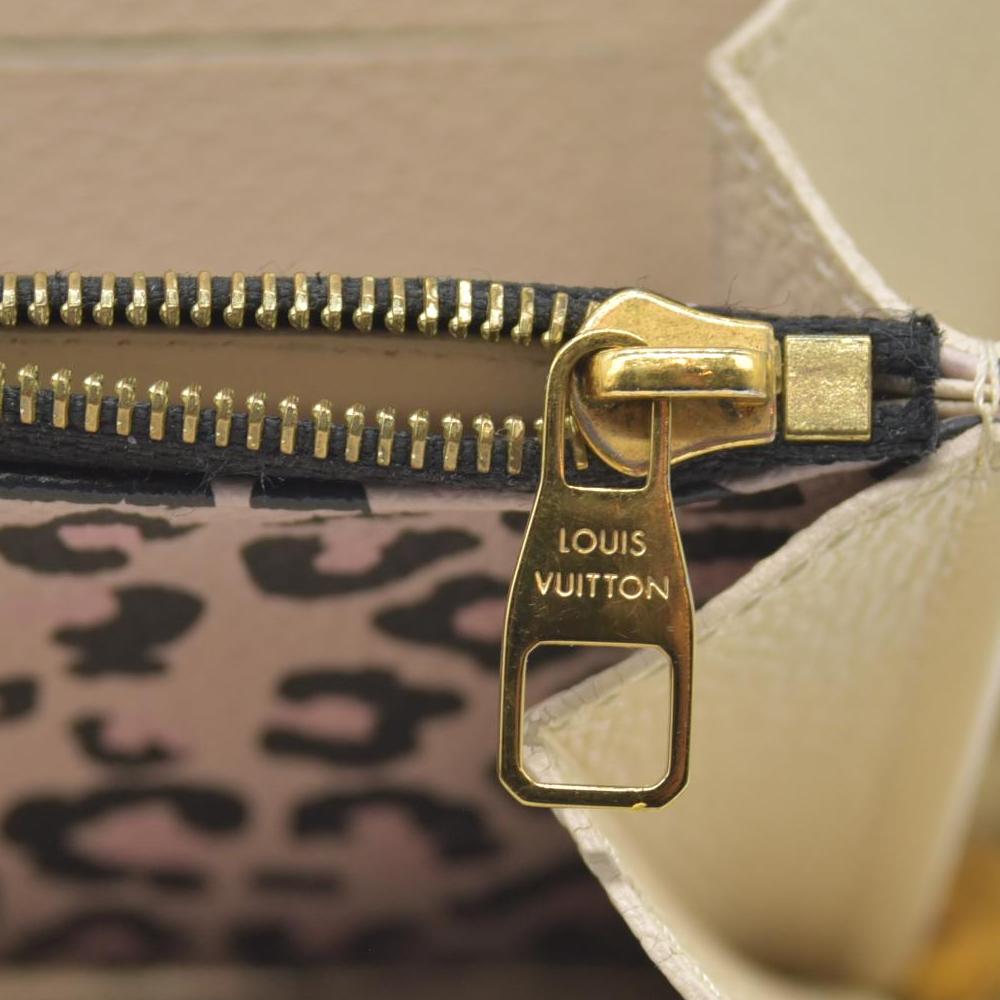 $1450 Louis Vuitton  Empreinte Monogram Giant Wild At Heart Zippy Wallet CONSIGNMENT RFID
