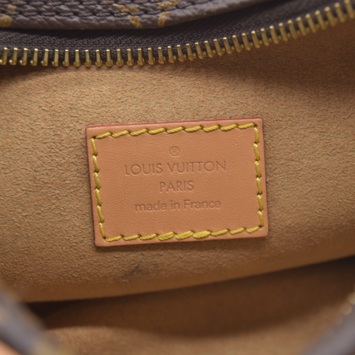 $2540 Louis Vuitton Monogram Loop Hobo Shoulder Bag RFID