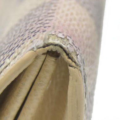 AUCTION $720 Louis Vuitton 2008 Damier Azur Pattern Sarah Wallet