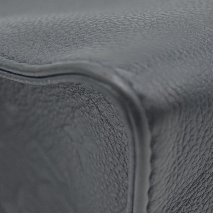 AUCTION $3350 Louis Vuitton  Empreinte Monogram Giant Onthego BB Black