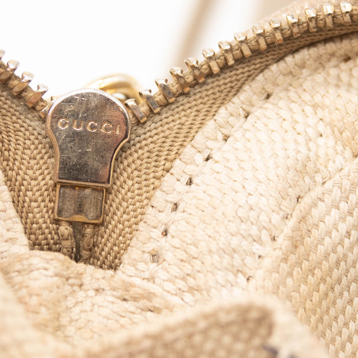 Gucci Metallic Pebbled Calfskin Mini Soho Chain Bag Golden Beige