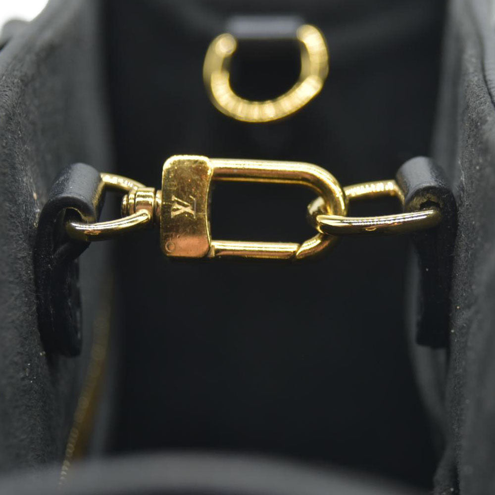 AUCTION $3350 Louis Vuitton  Empreinte Monogram Giant Onthego BB Black