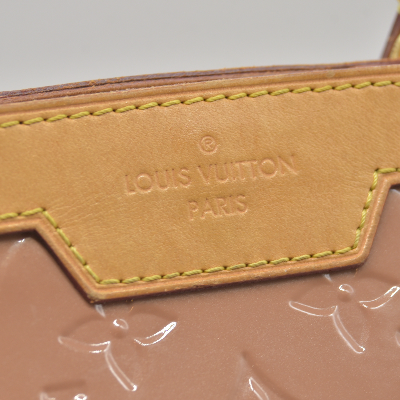 $2730 2013 Louis Vuitton Vernis Brea MM Rose Velours DR1113