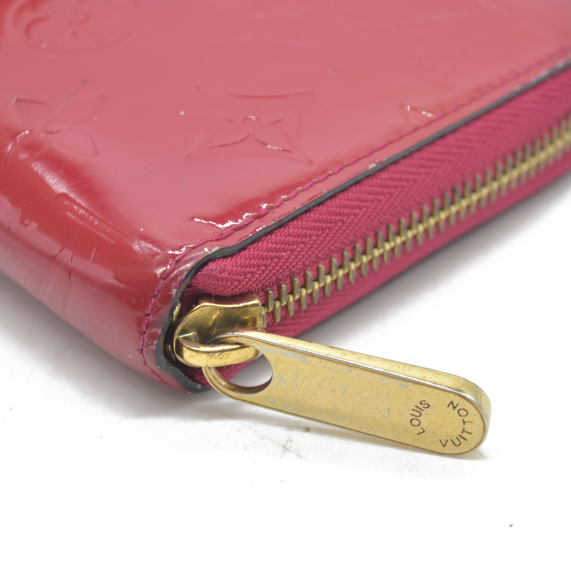 $1030 Louis Vuitton  Vernis Zippy Wallet Pink CA4183