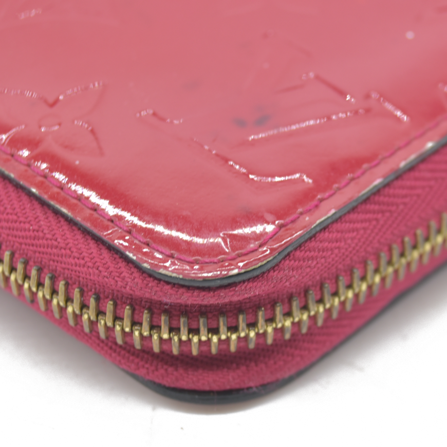 $1030 Louis Vuitton  Vernis Zippy Wallet Pink CA4183