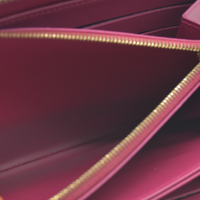 $1030 Louis Vuitton  Vernis Zippy Wallet Pink CA4183