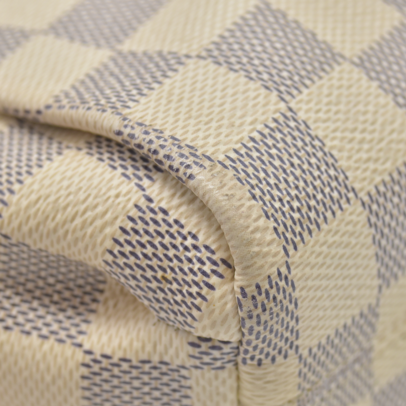$2000 2016 Louis Vuitton Damier Azur Croisette TR3116
