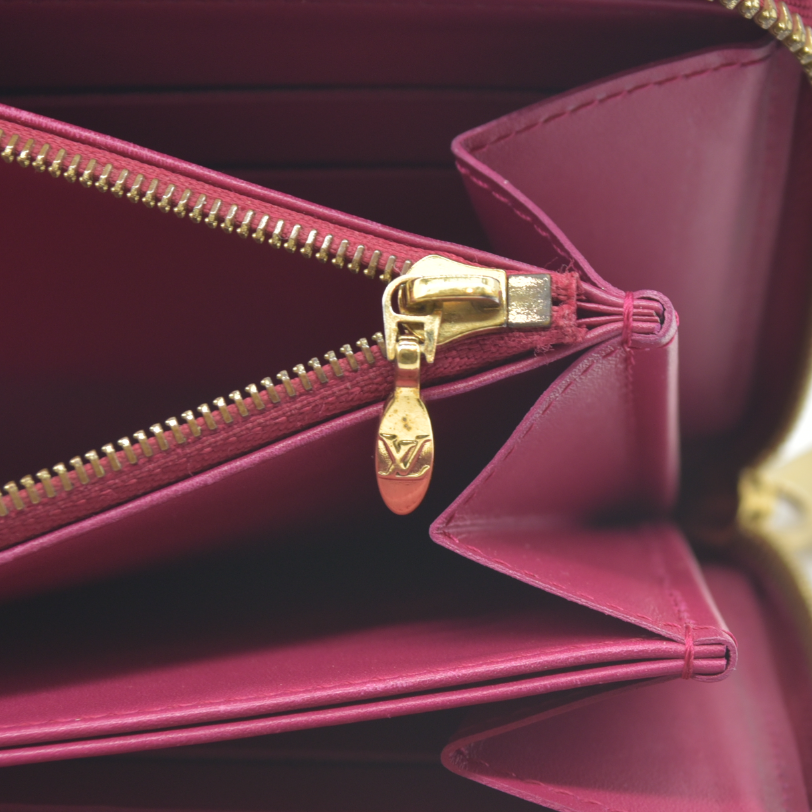 $1030 Louis Vuitton  Vernis Zippy Wallet Pink CA4183