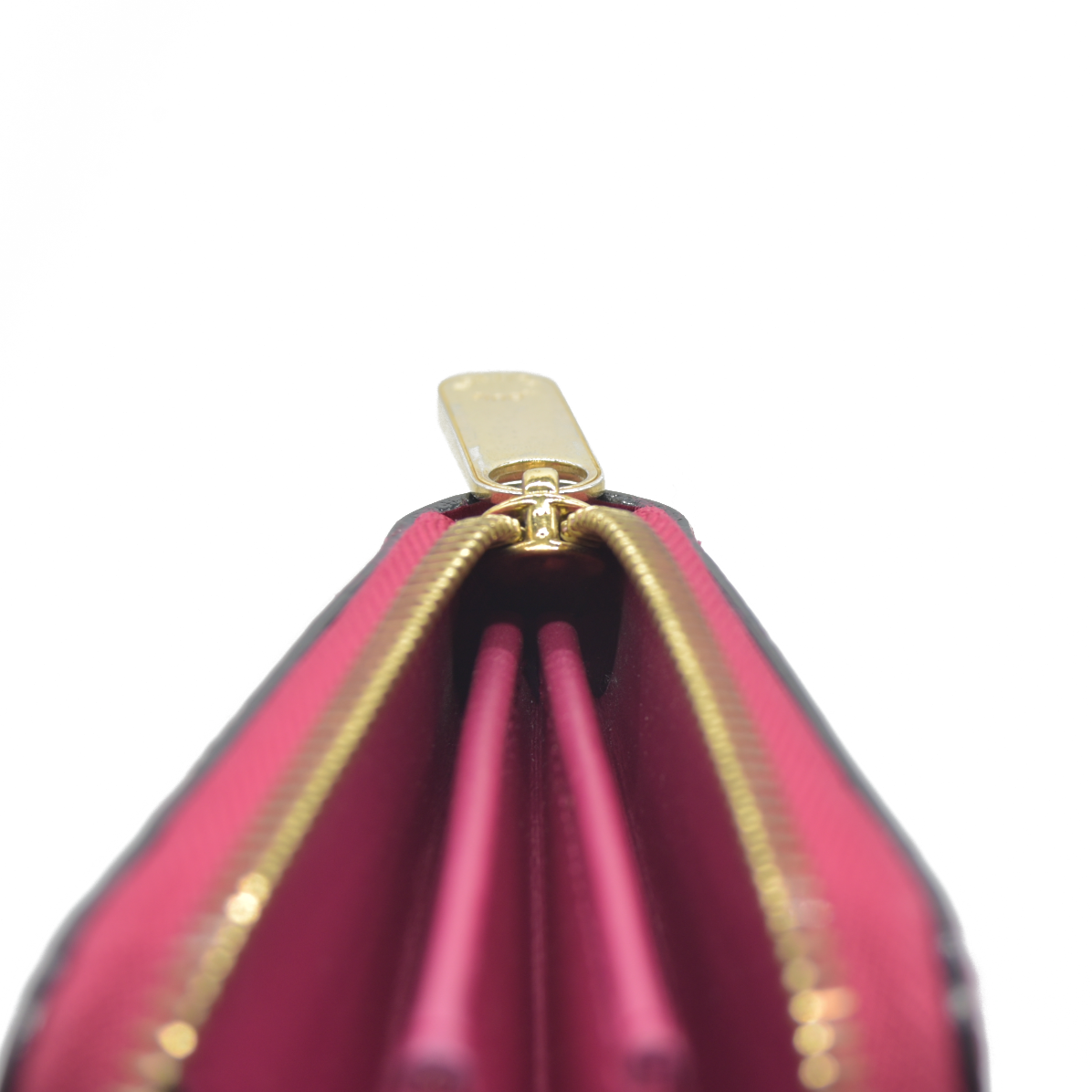 $1030 Louis Vuitton  Vernis Zippy Wallet Pink CA4183