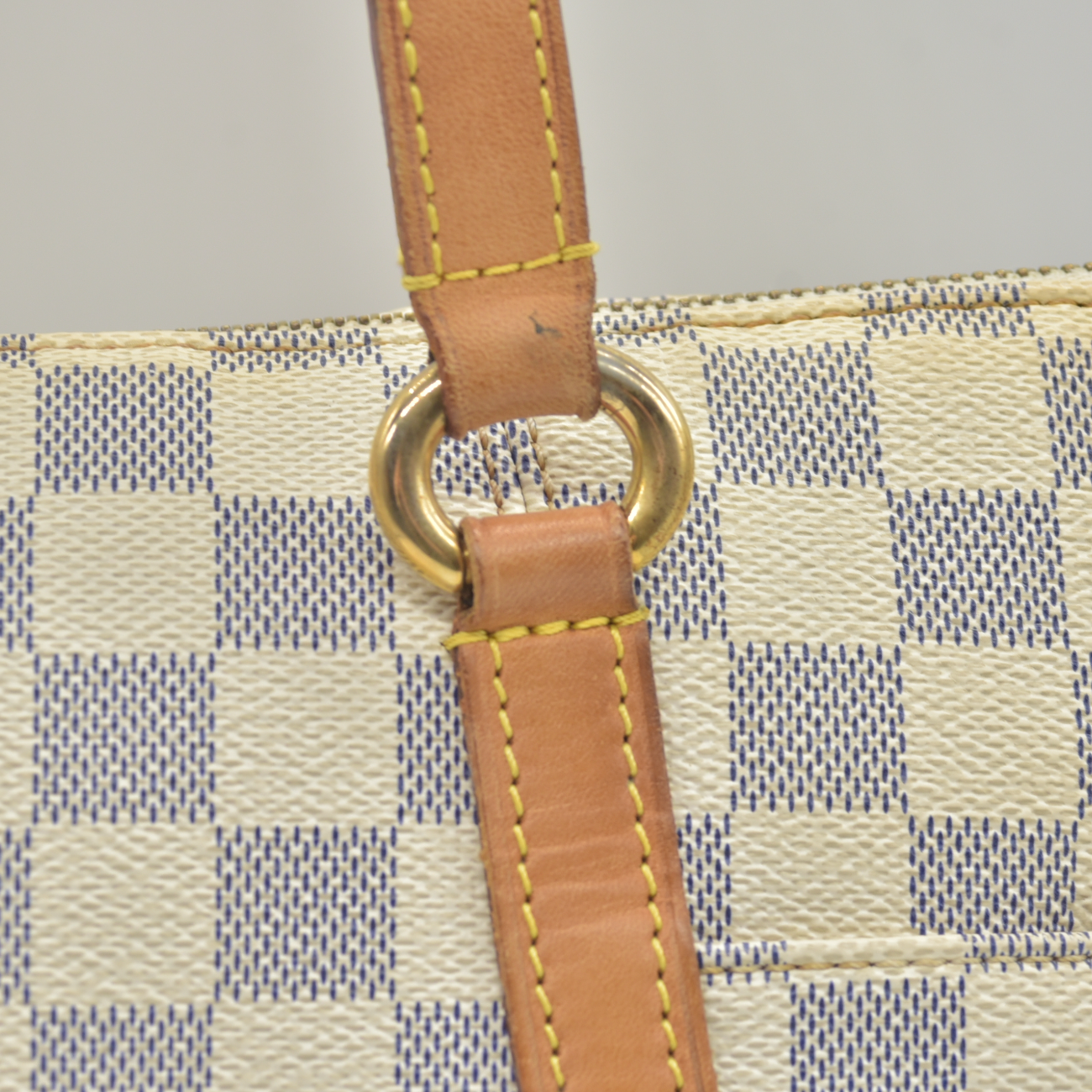 $1270 2010 Louis Vuitton Damier Azur Totally PM AR1130