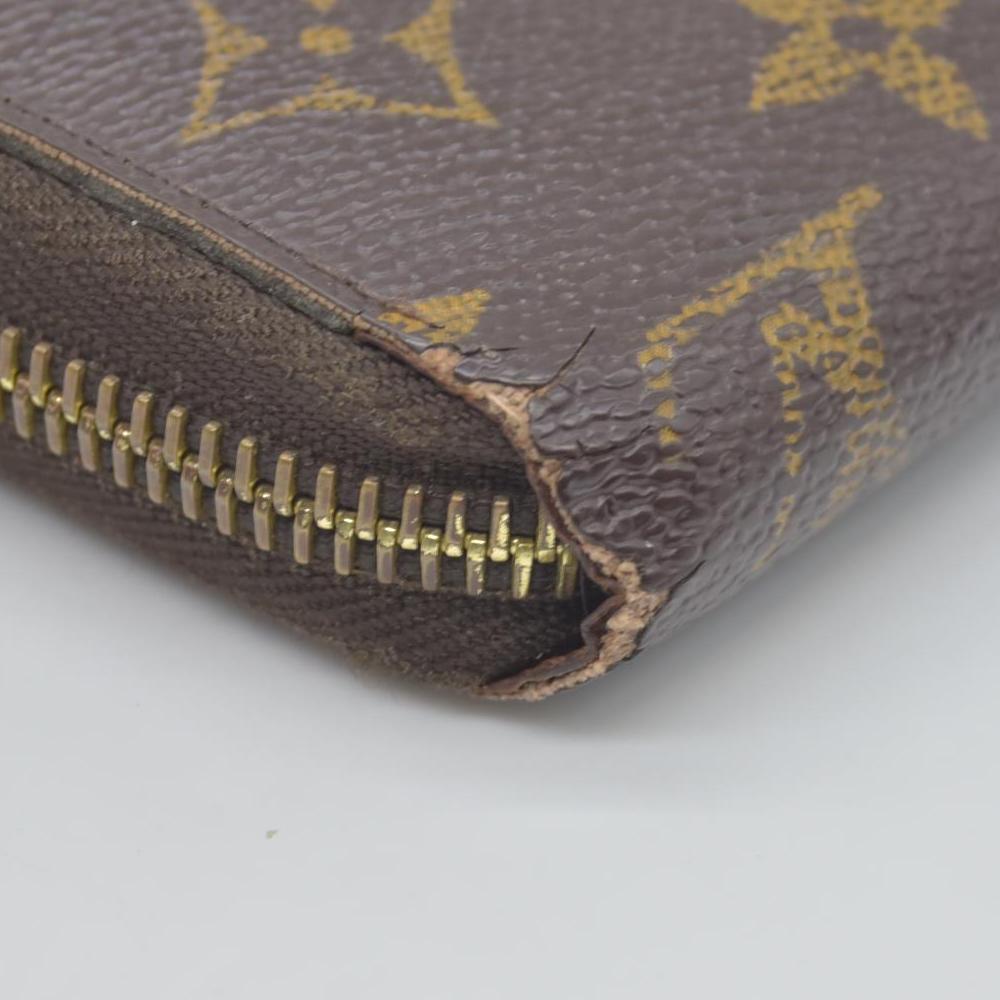 $915 2008 Louis Vuitton Monogram Zippy Wallet CONSIGNMENT CA4008