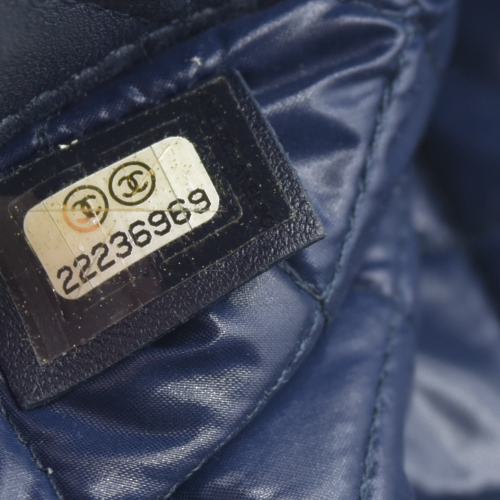 $1475 Chanel Navy Lambskin Classic Charm Decoration New Medium Clutch