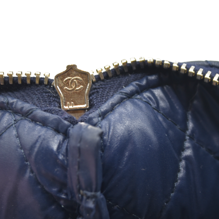 $1475 Chanel Navy Lambskin Classic Charm Decoration New Medium Clutch