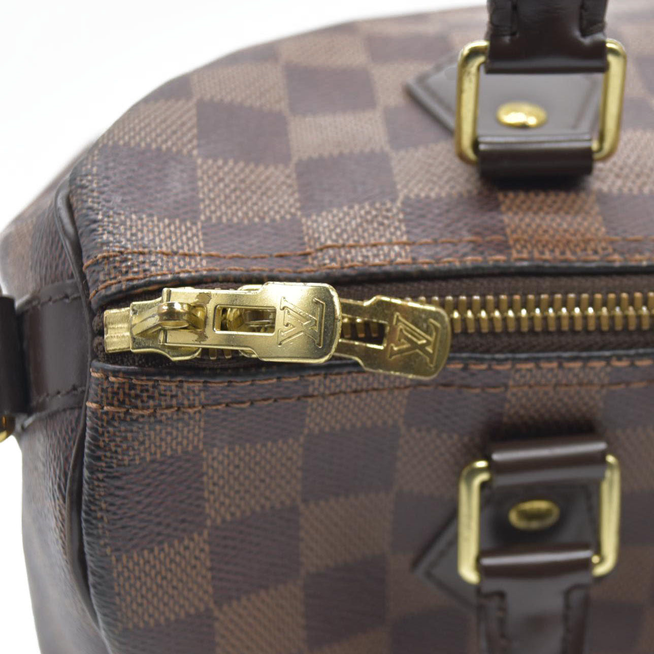 $1940 Louis Vuitton Damier Ebene Speedy Bandouliere 25