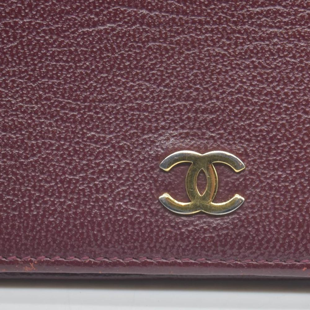 $925 Chanel  Interlocking CC Logo Wallet Burgundy CONSIGNMENT