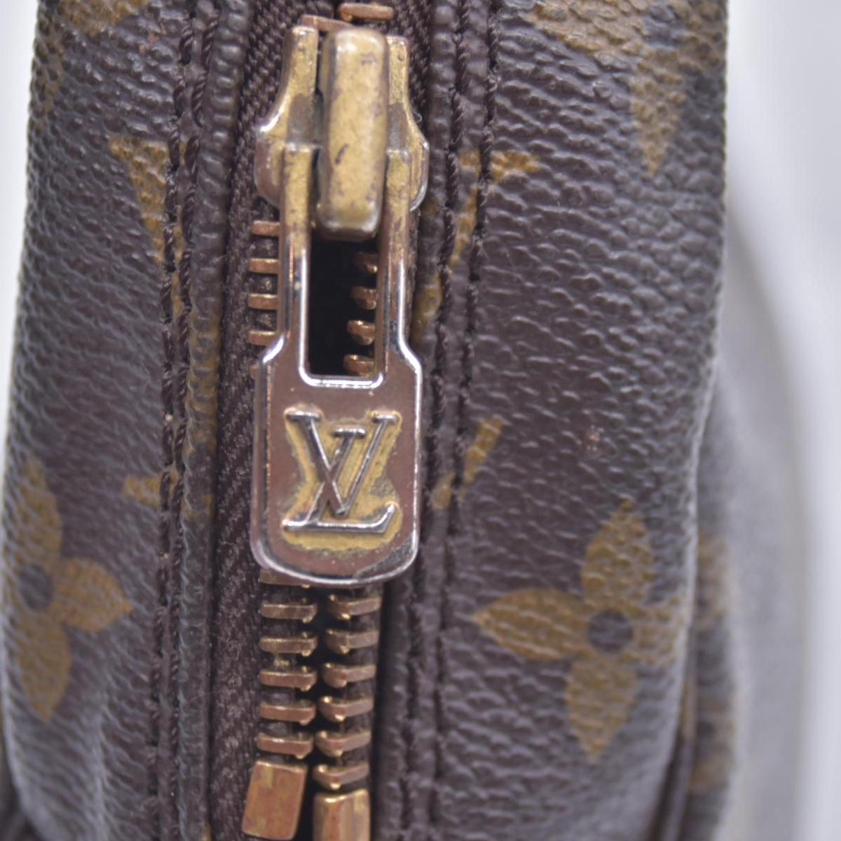$600 Louis Vuitton Monogram Trousse Toilette 23 882TH CONSIGNMENT
