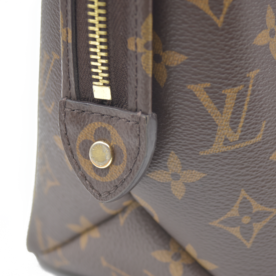 AUCTION $3050 Louis Vuitton LV Monogram Petit Palais