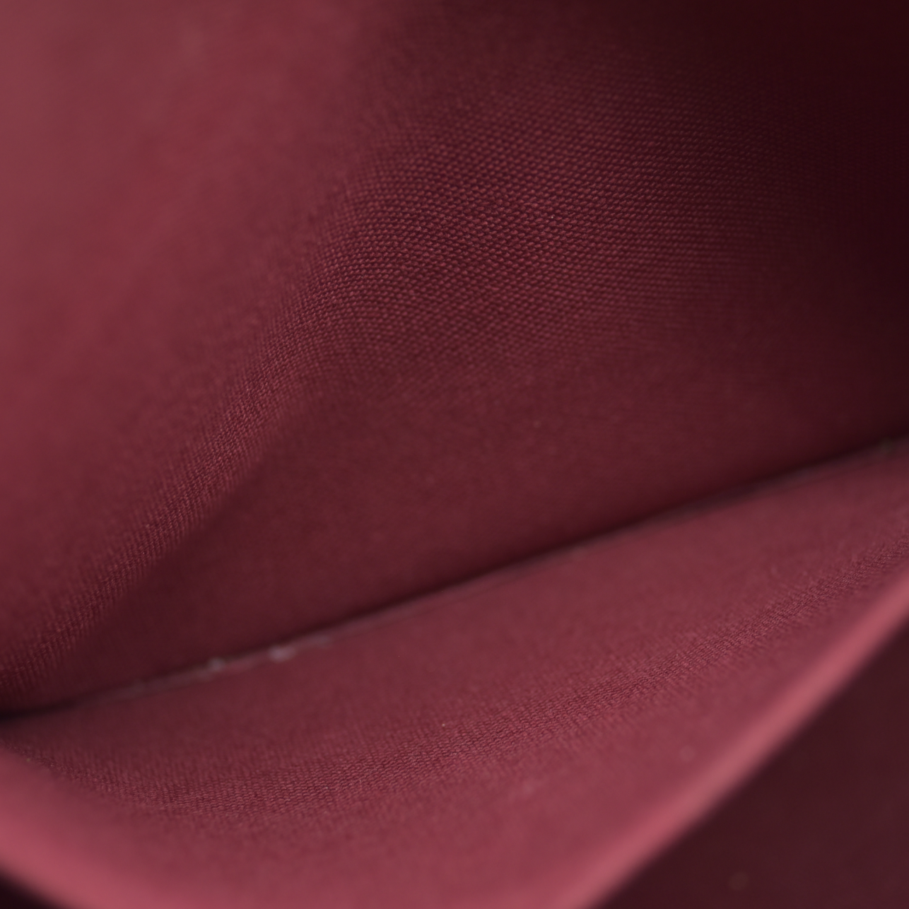 AUCTION $3050 Louis Vuitton LV Monogram Petit Palais