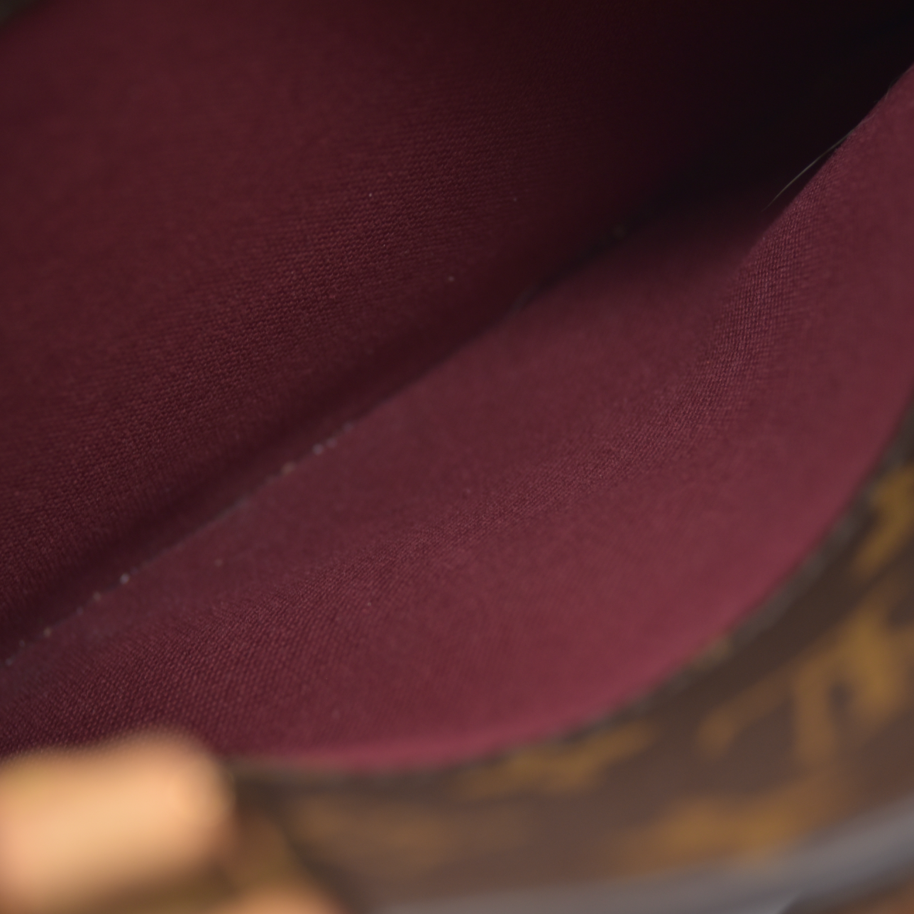 AUCTION $3050 Louis Vuitton LV Monogram Petit Palais