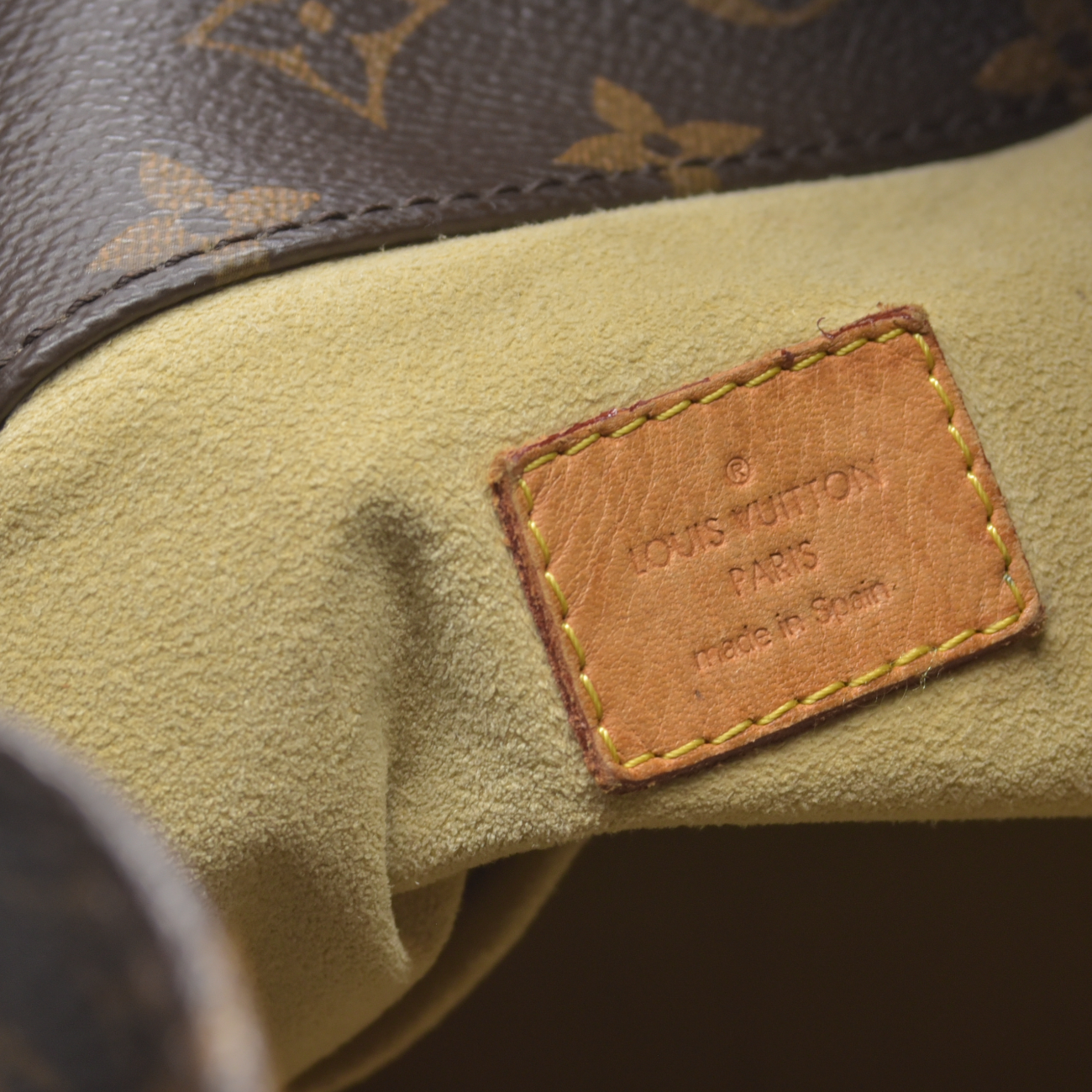 $2500 2014 Louis Vuitton Artsy MM Monogram CR0124