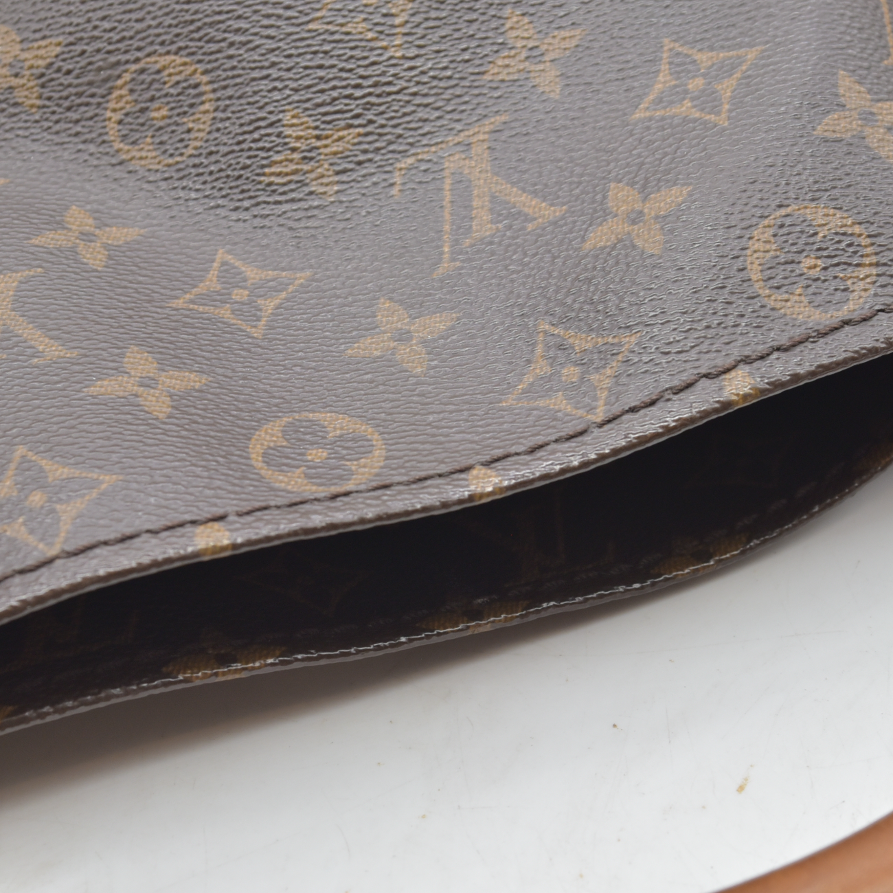 $2500 2014 Louis Vuitton Artsy MM Monogram CR0124