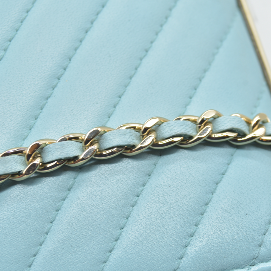 $3800 Chanel Trendy Chevron Wallet On A Chain Quilted Front Flap Turquoise 2019