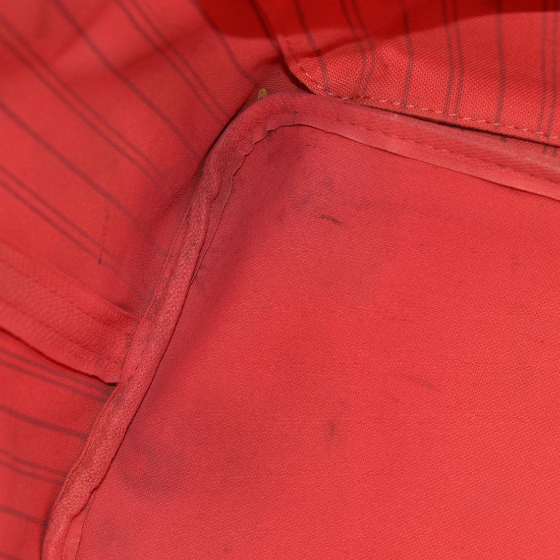 LOUIS VUITTON Monogram V Neverfull MM Grenade AR1185