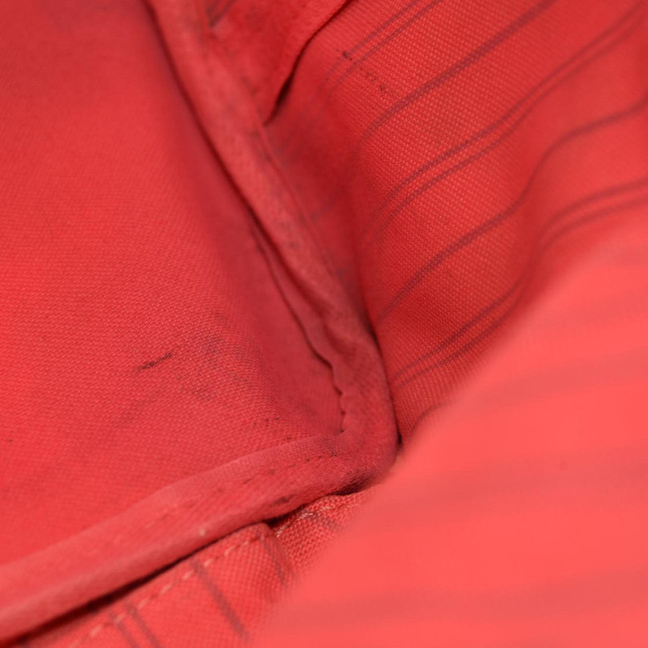 LOUIS VUITTON Monogram V Neverfull MM Grenade AR1185