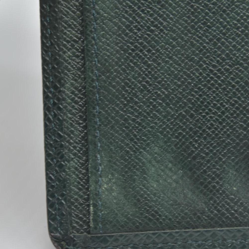 $810 1995 Louis Vuitton Taiga Brazza Wallet Dark Green MI0985 CONSIGNMENT