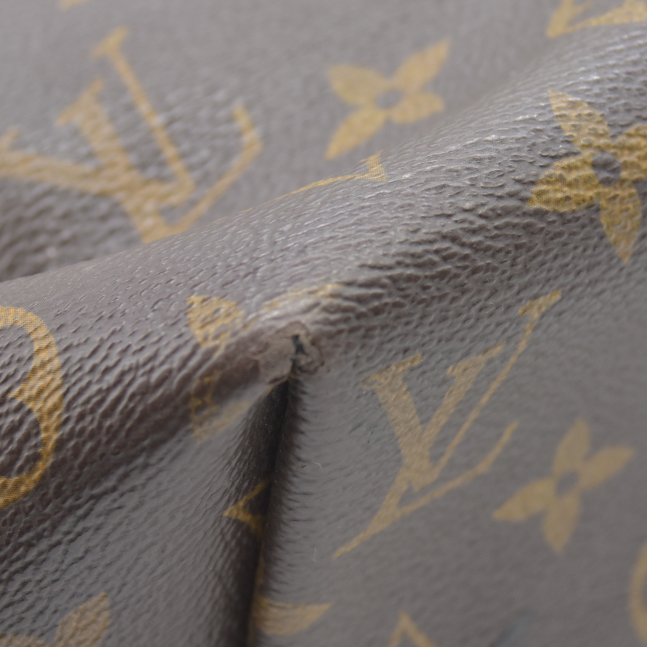 $1540 2015 Louis Vuitton Turenne MM Monogram FL1105