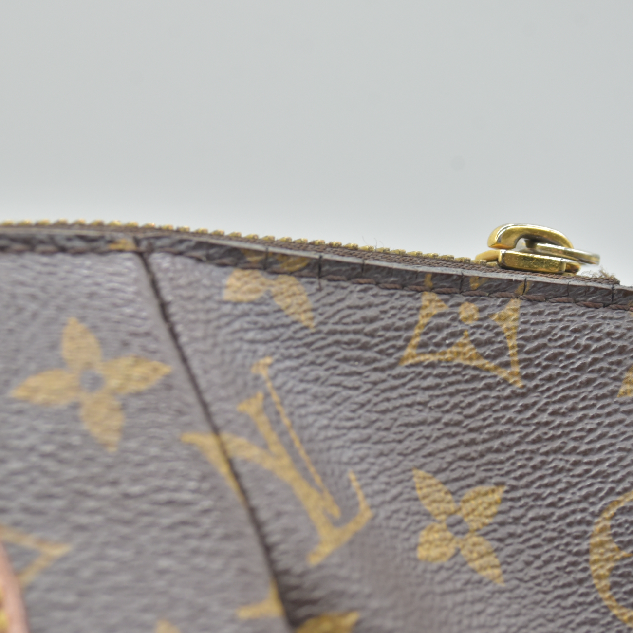 $1540 2015 Louis Vuitton Turenne MM Monogram FL1105
