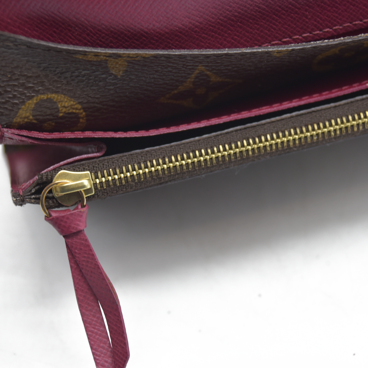 $660 Louis Vuitton Monogram Emilie Wallet Fuchsia TA4155 2015 CONSIGNMENT