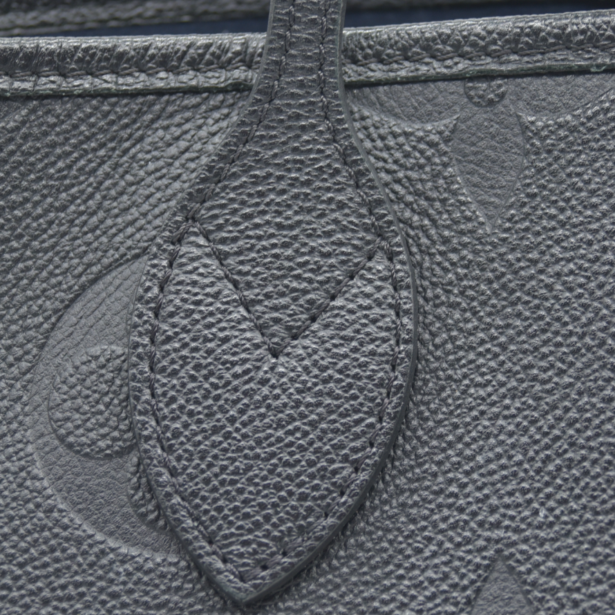 AUCTION $2940 Louis Vuitton LV Monogram Neverfull  MM Empreinte Black