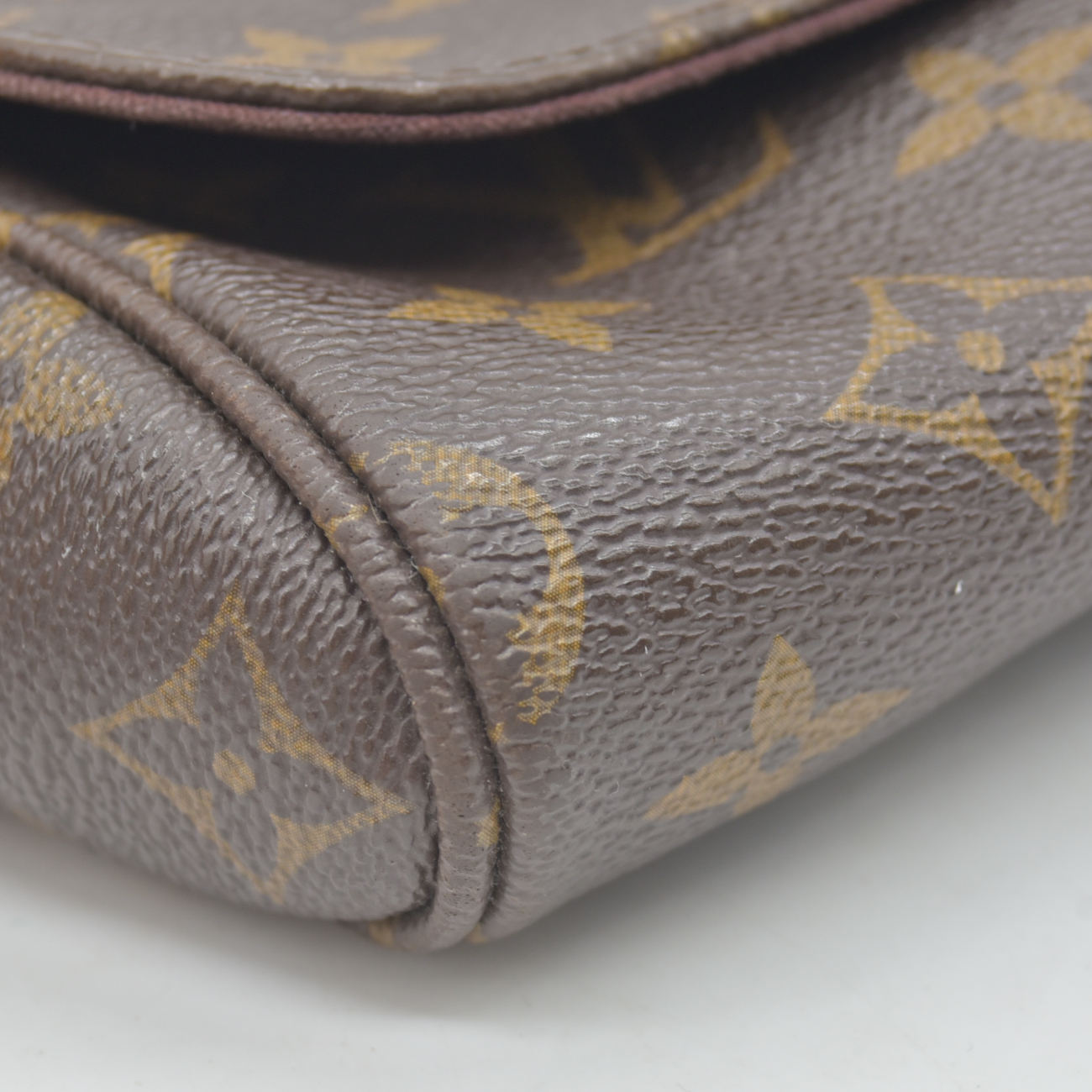 $1670 2014 Louis Vuitton Favorite MM Monogram SA1114