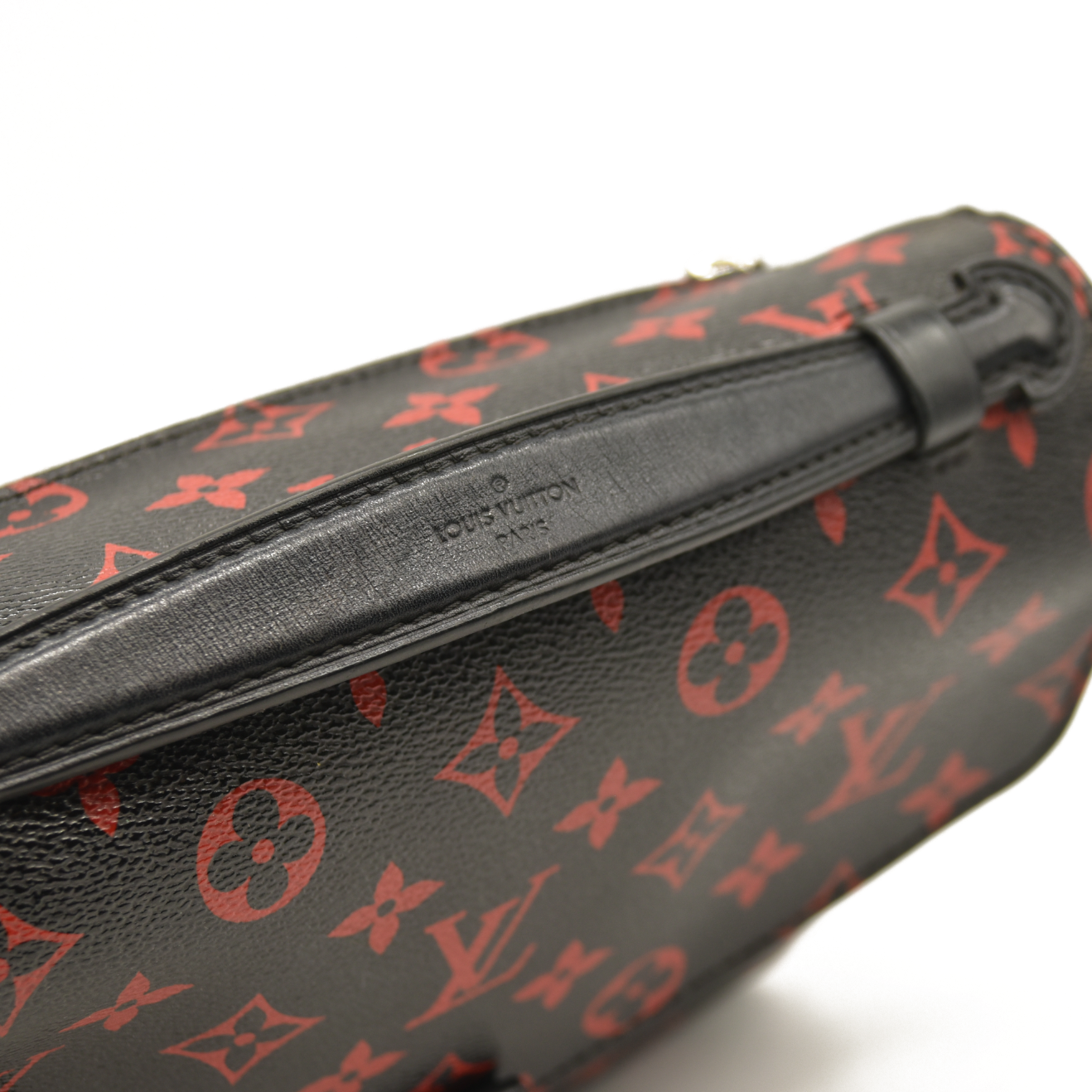 Louis Vuitton  Monogram Infrarouge Pochette Metis DR4196