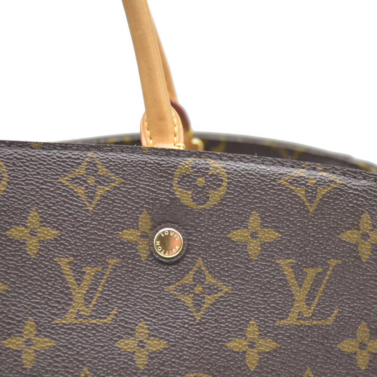 AUCTION $2640  LOUIS VUITTON  Monogram Montaigne GM TR1104