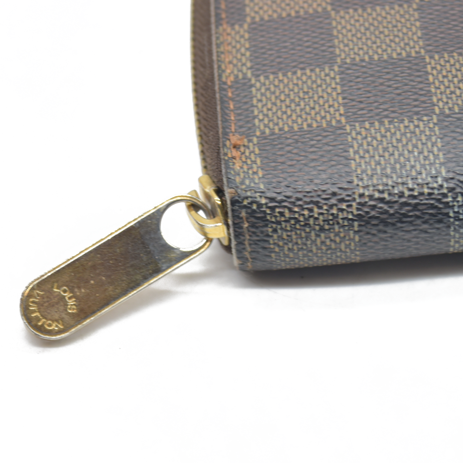 $915 Louis Vuitton Damier Ebene Zippy Wallet CONSIGNMENT VI4057 2007