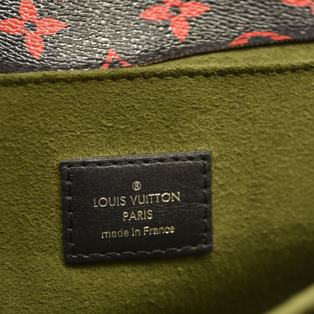 Louis Vuitton  Monogram Infrarouge Pochette Metis DR4196